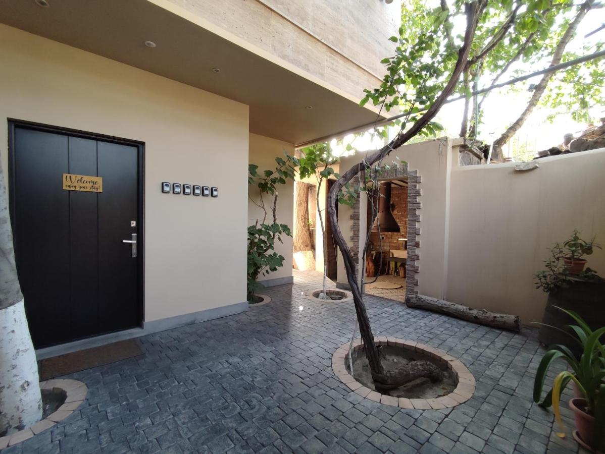 Hotelise I Bells-Of-Ireland Apartment 예레반 외부 사진